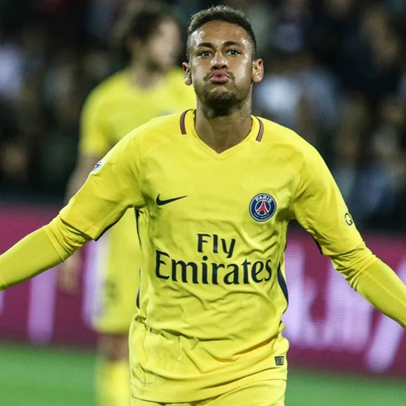 Nike PSG Neymar Jr #10 2017/2018 away yellow jersey size M Ligue 1